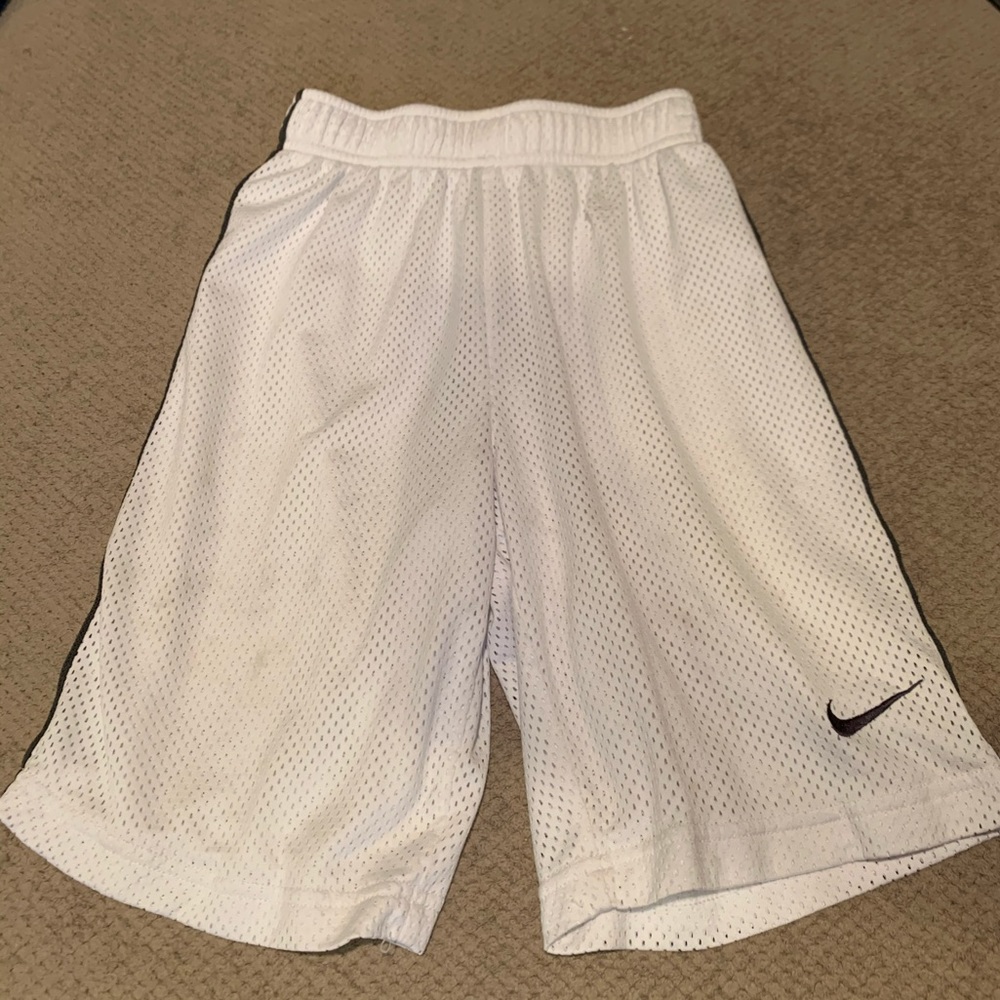 Nike white shorts with gray stripe, lined